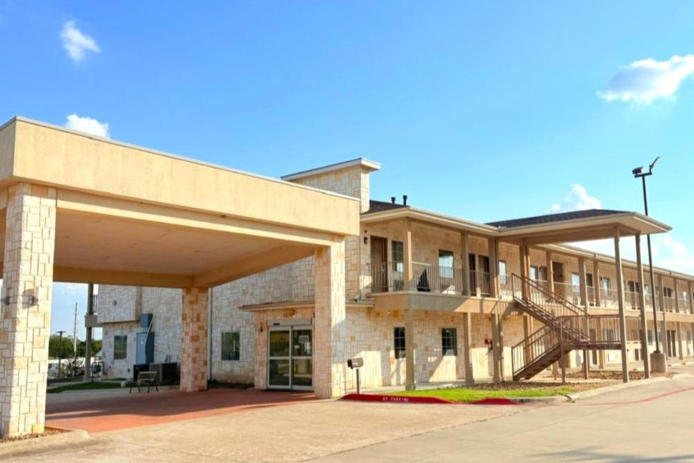 Westwood Inn Extended Stay Gonzales TX